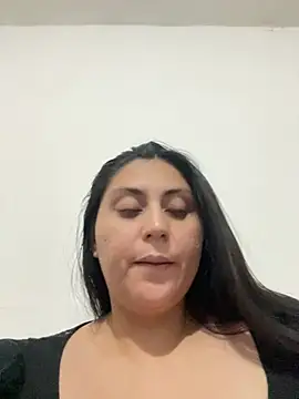 Snapshot of valentinesexx chatting on May 25, 2026, 7:03 am valentinesexx online show from May 25, 2026, 7:03 am