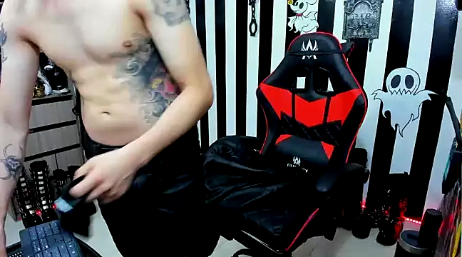 daven56 online show from December 6, 2024, 1:22 pm