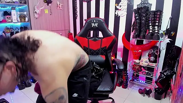 daven56 online show from September 18, 2025, 1:13 pm