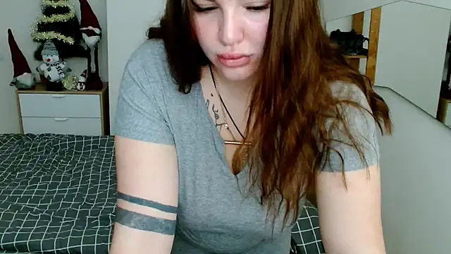 Snapshot of leila_beayte_ chatting on January 17, 2025, 6:23 pm leila beayte online show from January 17, 2025, 6:23 pm