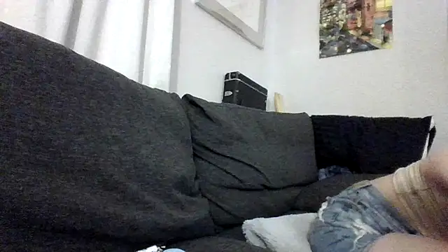 linsnextdoor26 online show from October 11, 2025, 12:47 pm