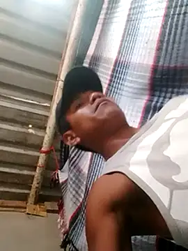 Snapshot of Moreno1813 chatting on March 15, 2025, 5:59 pm Moreno1813 online show from March 15, 2025, 5:59 pm