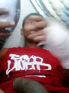 Snapshot of Moreno1813 chatting on March 18, 2025, 2:48 pm Moreno1813 online show from March 18, 2025, 2:48 pm