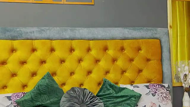 HaileyMoonn online show from February 5, 2025, 7:50 am