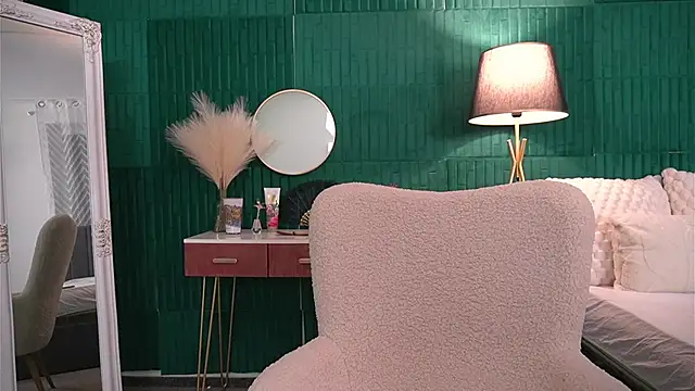 HaileyMoonn online show from November 28, 2025, 4:26 am