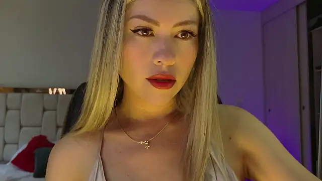 Snapshot of Ammy_Castro chatting on September 29, 2025, 10:14 pm Ammy Castro online show from September 29, 2025, 10:14 pm