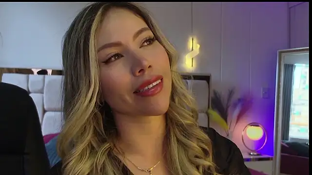 Snapshot of Ammy_Castro chatting on February 21, 2026, 9:16 pm Ammy Castro online show from February 21, 2026, 9:16 pm