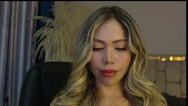 Snapshot of Ammy_Castro chatting on February 26, 2026, 9:14 pm Ammy Castro online show from February 26, 2026, 9:14 pm