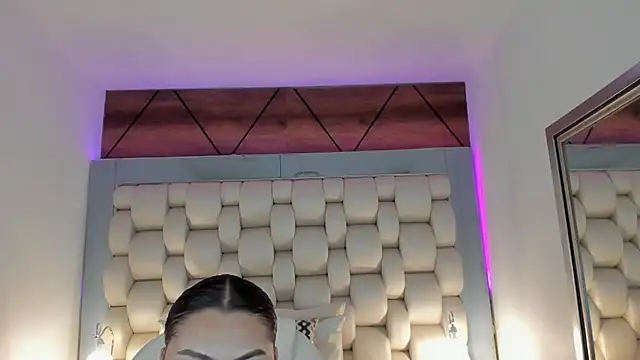 Snapshot of Helleamazing chatting on February 20, 2025, 6:50 am Helleamazing online show from February 20, 2025, 6:50 am