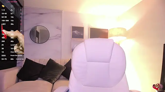 Snapshot of kira_moon__ chatting on December 10, 2024, 8:27 pm kira moon   online show from December 10, 2024, 8:27 pm