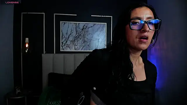 Snapshot of kira_moon__ chatting on September 16, 2025, 9:27 pm kira moon   online show from September 16, 2025, 9:27 pm