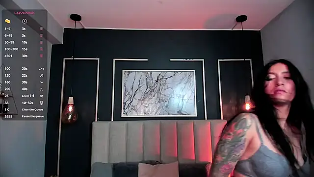 Snapshot of kira_moon__ chatting on October 6, 2025, 9:12 pm kira moon   online show from October 6, 2025, 9:12 pm