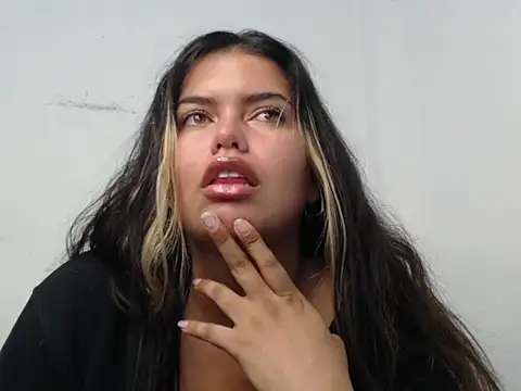 sweetkitty 16 online show from June 2, 2026, 6:59 am