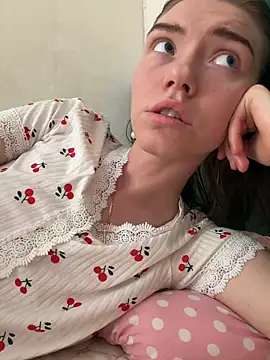 Snapshot of Lisaaa_Alisa chatting on April 23, 2026, 6:36 am Lisaaa Alisa online show from April 23, 2026, 6:36 am