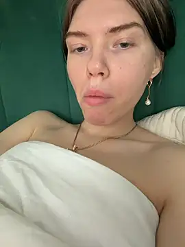 Snapshot of Lisaaa_Alisa chatting on May 15, 2026, 8:43 am Lisaaa Alisa online show from May 15, 2026, 8:43 am