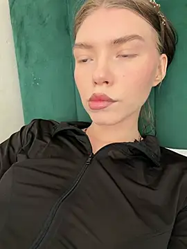 Snapshot of Lisaaa_Alisa chatting on May 29, 2026, 4:10 am Lisaaa Alisa online show from May 29, 2026, 4:10 am