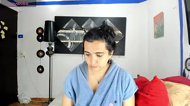 SARAMISHA online show from September 13, 2025, 6:29 pm