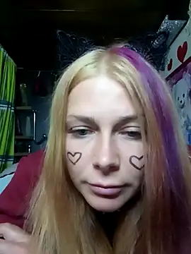 HarleyQuinn 69 online show from July 28, 2026, 3:43 pm