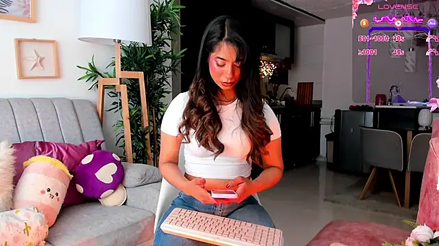 Snapshot of Issa_cooper chatting on September 29, 2025, 3:39 pm Issa cooper online show from September 29, 2025, 3:39 pm