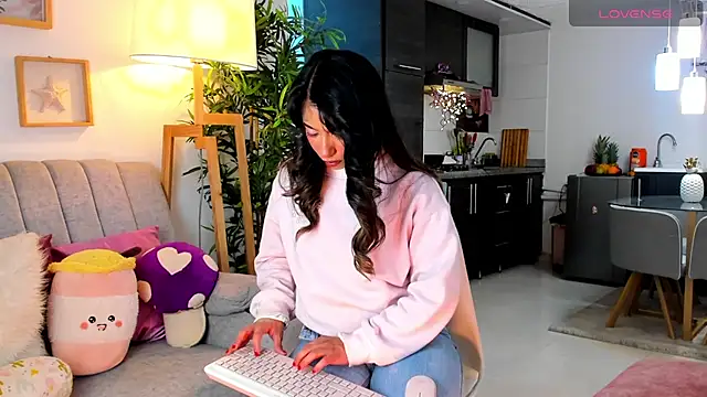 Snapshot of Issa_cooper chatting on October 10, 2025, 12:20 am Issa cooper online show from October 10, 2025, 12:20 am