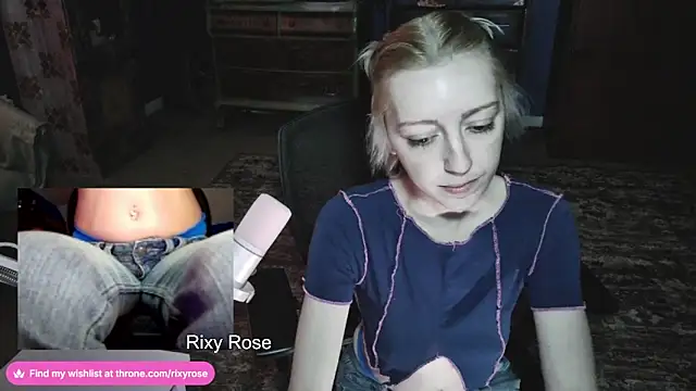 Snapshot of Trixyrose chatting on November 24, 2025, 3:12 pm Trixyrose online show from November 24, 2025, 3:12 pm