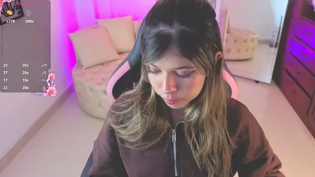 NATAASHA    online show from November 6, 2025, 3:18 am