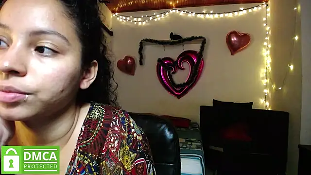 Snapshot of Mr_MrsCurie chatting on December 2, 2024, 11:40 pm Mr MrsCurie online show from December 2, 2024, 11:40 pm