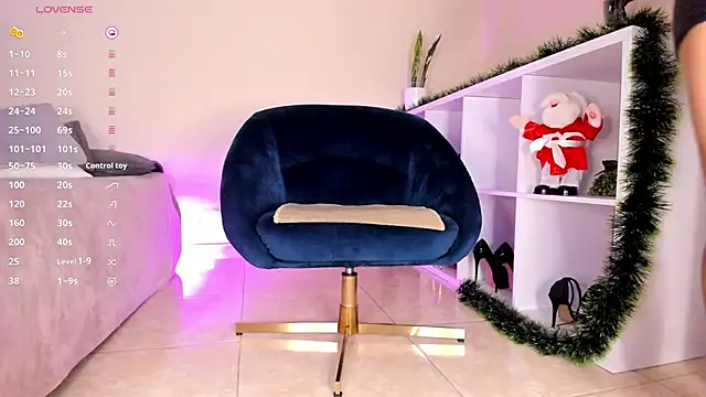 Snapshot of Itzeldreams chatting on December 20, 2024, 3:53 pm Itzeldreams online show from December 20, 2024, 3:53 pm