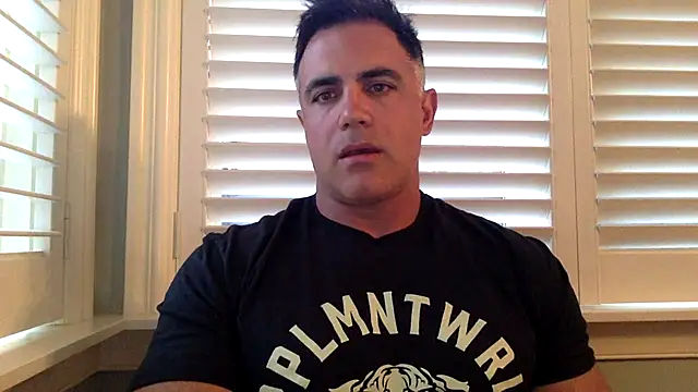 Snapshot of Bad_daddy21 chatting on September 30, 2025, 2:00 pm Bad daddy21 online show from September 30, 2025, 2:00 pm