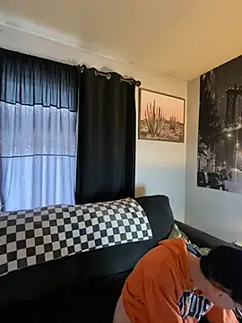 SidneyRaee online show from December 12, 2024, 3:27 pm