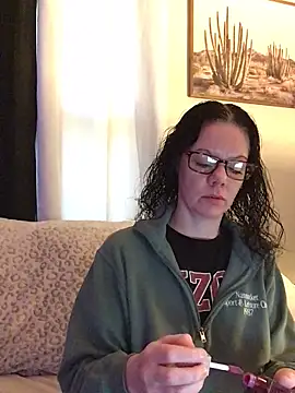 SidneyRaee online show from September 8, 2025, 3:44 pm