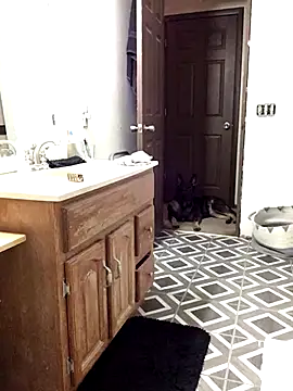 SidneyRaee online show from September 30, 2025, 2:55 pm