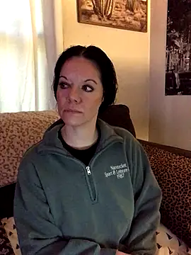 SidneyRaee online show from October 9, 2025, 3:54 pm