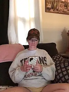 SidneyRaee online show from February 24, 2026, 5:00 pm