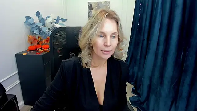 Sinty Devis online show from October 21, 2025, 11:44 am