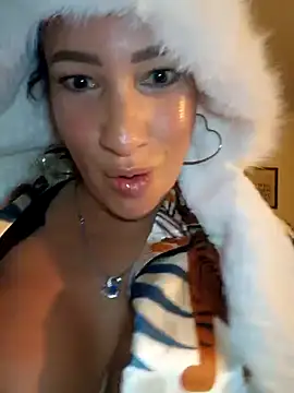 TheGoddessBianca online show from December 18, 2024, 4:06 pm