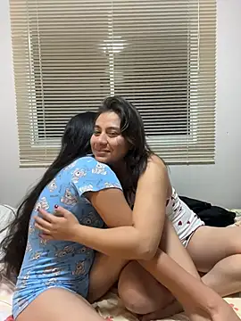 Snapshot of Nina-Eros1 chatting on February 13, 2026, 11:56 pm Nina-Eros1 online show from February 13, 2026, 11:56 pm