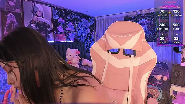 LanaKyutt online show from March 17, 2025, 7:13 am