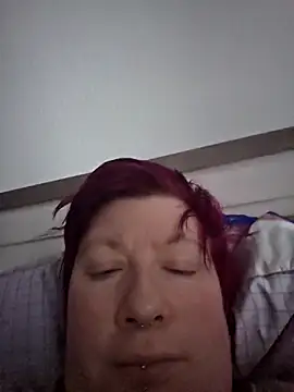 dieGeile0411 online show from February 12, 2026, 11:27 am