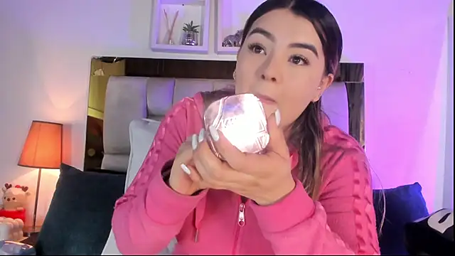 emmy r online show from February 9, 2026, 12:09 pm