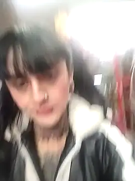 Snapshot of emma_onassis_17 chatting on January 29, 2025, 3:54 am emma onassis 17 online show from January 29, 2025, 3:54 am