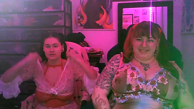 Snapshot of misspeach chatting on February 12, 2026, 8:04 pm misspeach online show from February 12, 2026, 8:04 pm