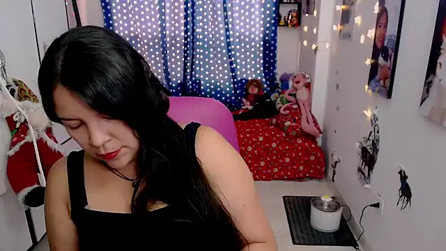 Snapshot of claryssa_ chatting on December 12, 2024, 8:21 pm claryssa online show from December 12, 2024, 8:21 pm