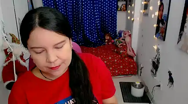 Snapshot of claryssa_ chatting on December 13, 2024, 12:31 am claryssa online show from December 13, 2024, 12:31 am