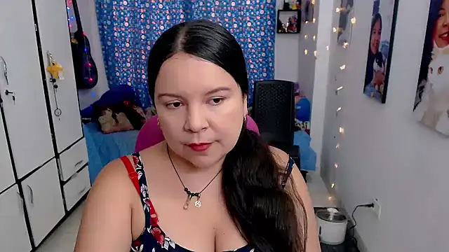 Snapshot of claryssa_ chatting on October 2, 2025, 8:05 pm claryssa online show from October 2, 2025, 8:05 pm