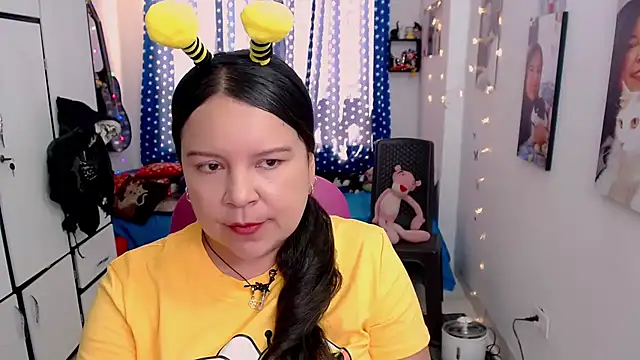 Snapshot of claryssa_ chatting on November 1, 2025, 6:10 pm claryssa online show from November 1, 2025, 6:10 pm