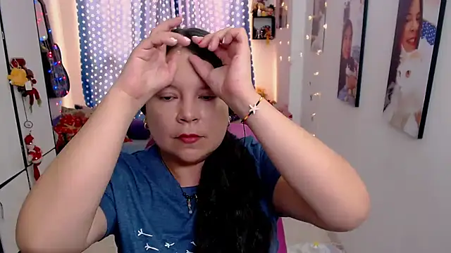 claryssa  online show from January 5, 2026, 5:38 pm