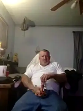 Snapshot of bigdoog8 chatting on March 23, 2026, 10:58 pm bigdoog8 online show from March 23, 2026, 10:58 pm