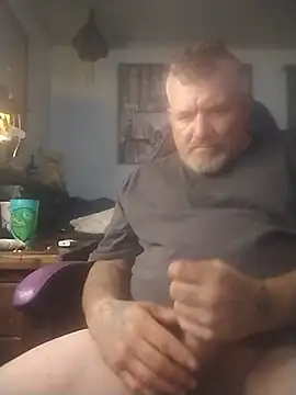 bigdoog8 online show from June 2, 2026, 10:23 pm