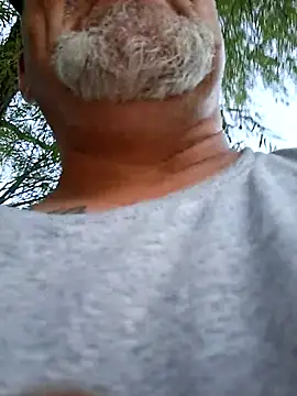 bigdoog8 online show from July 24, 2026, 1:36 am
